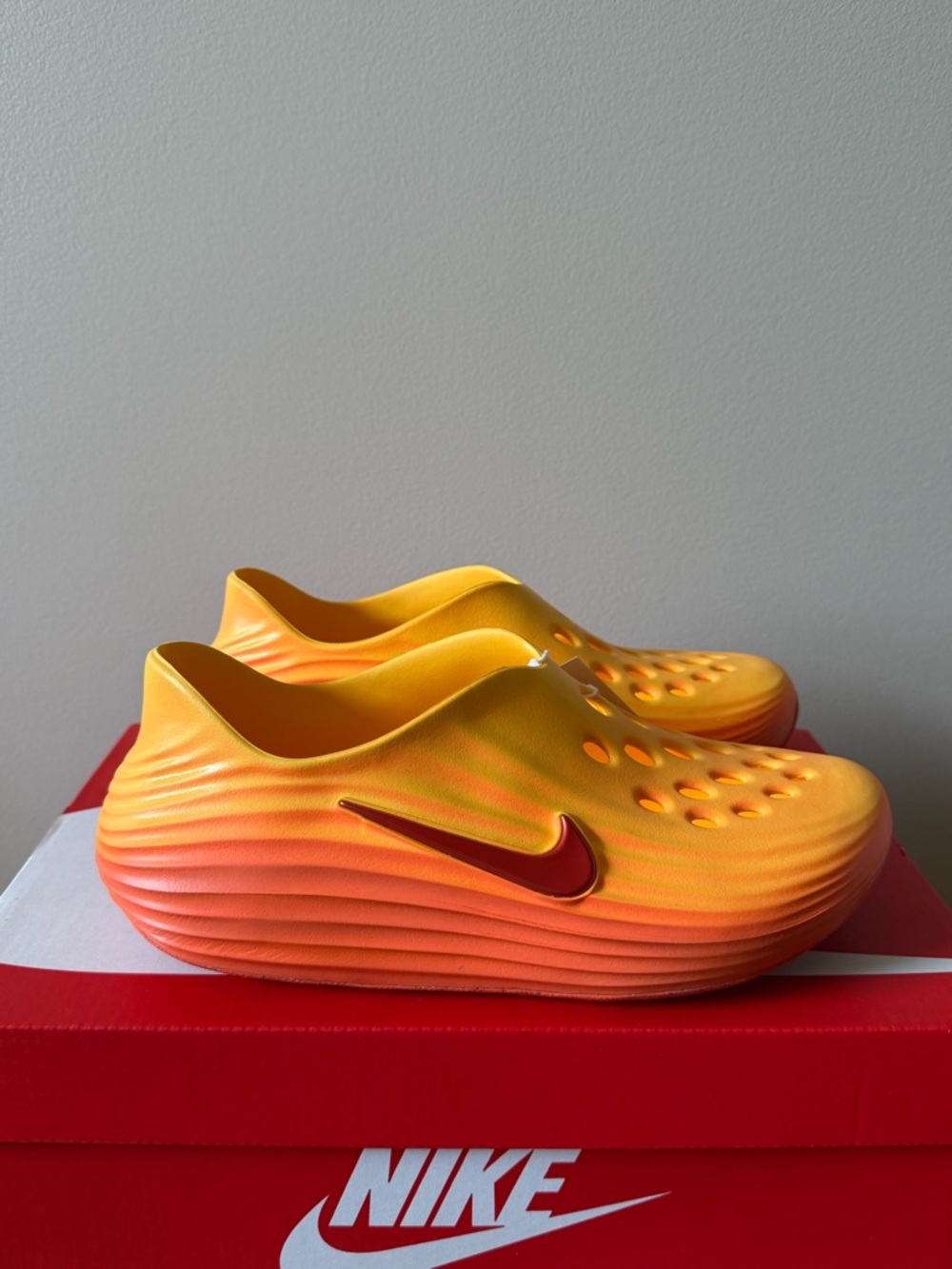 NIKE REACTX REJUVEN8 Topaz Gold HV5060-700 Men’s Size 14